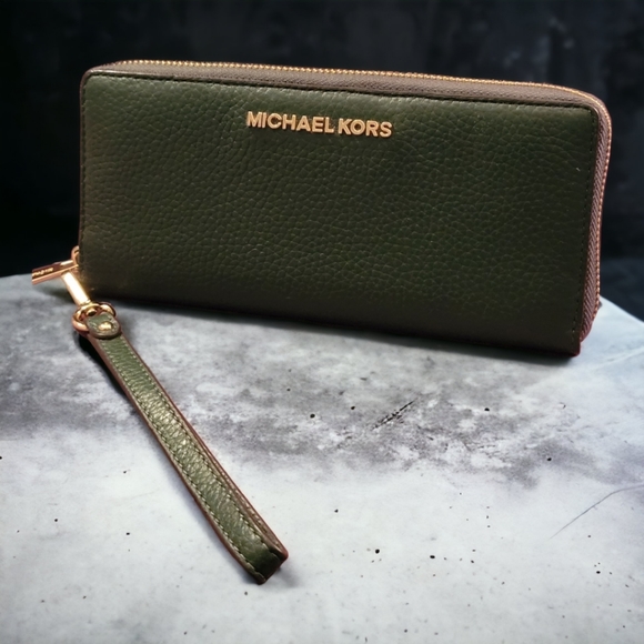 Michael kors jet set wallet in dark green - Picture 2 of 9